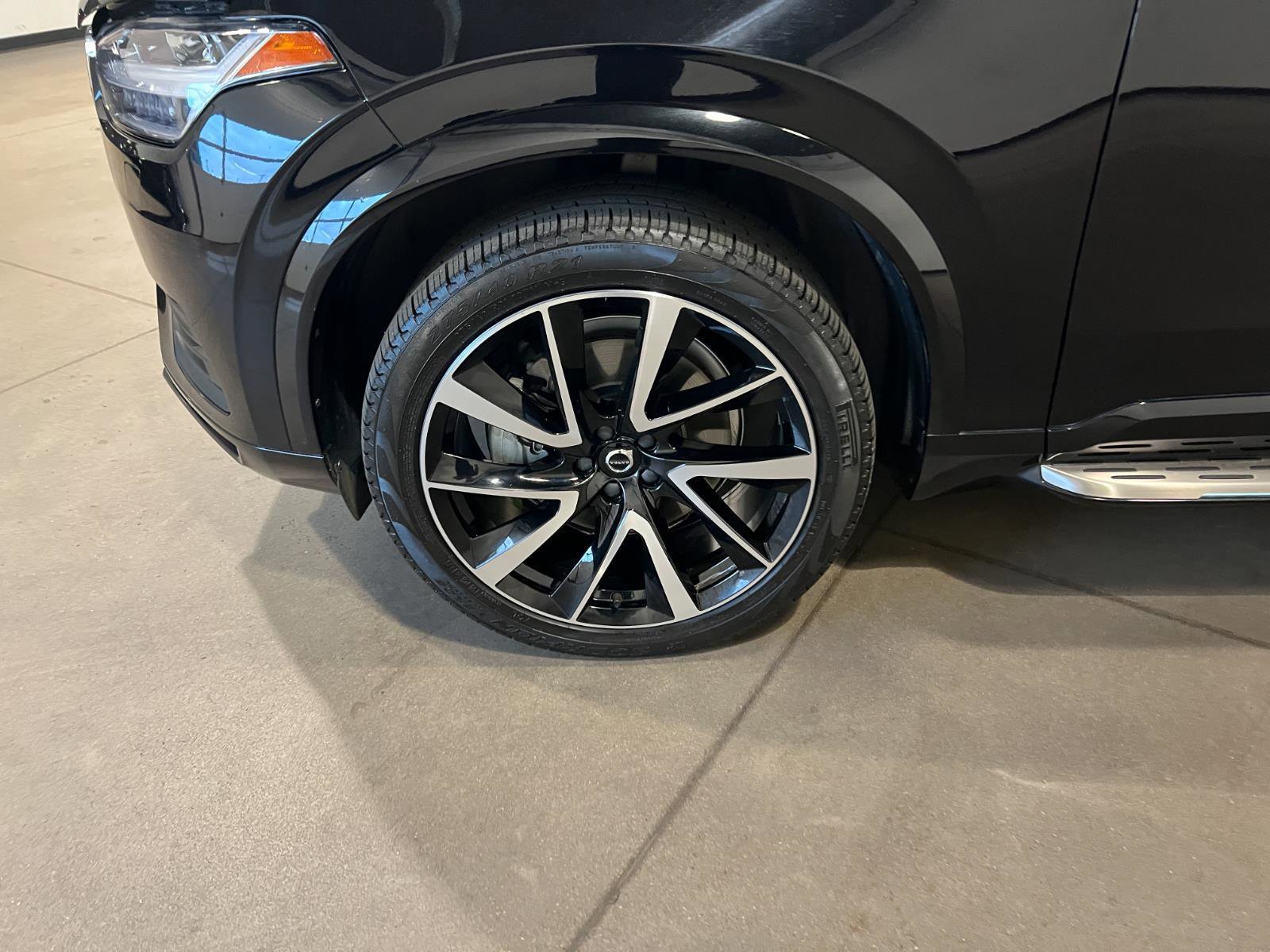 Used 2021 Volvo XC90 T6 Momentum image 44