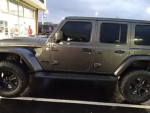 Used 2019 Jeep Wrangler Unlimited Sahara image 1