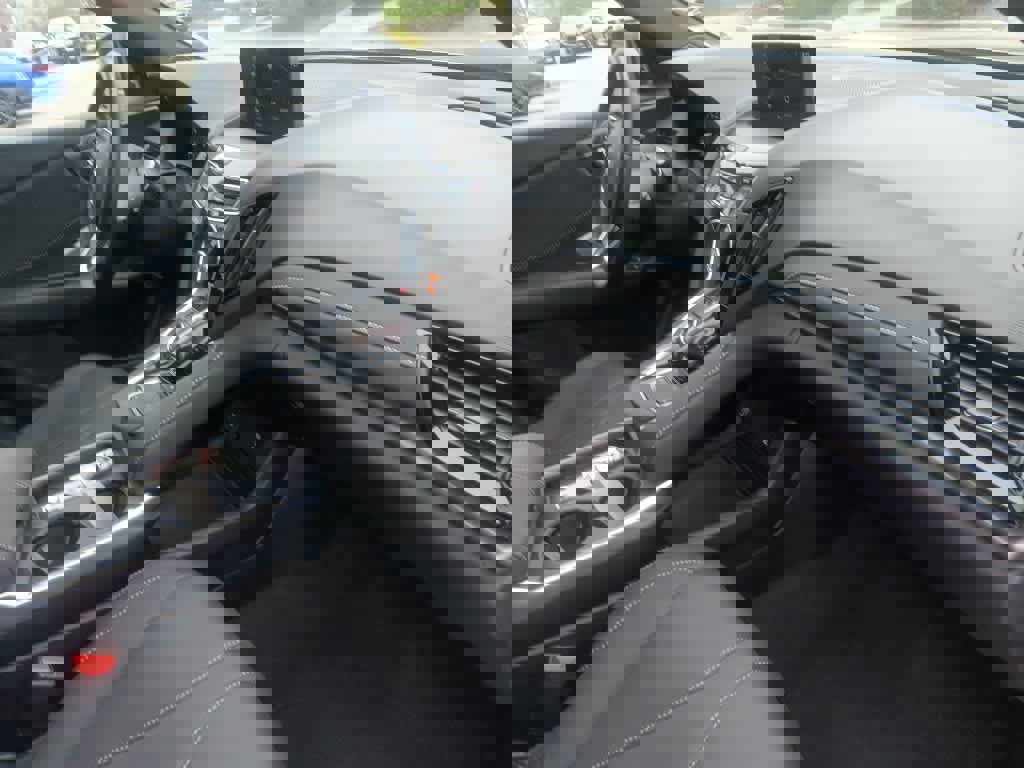 Used 2025 Acura RDX SH-AWD image 26