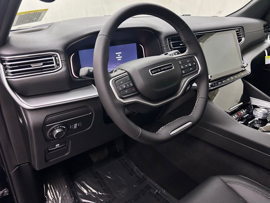 New 2026 Jeep Grand Wagoneer Limited w/ 8-Passenger Seating Package image 11