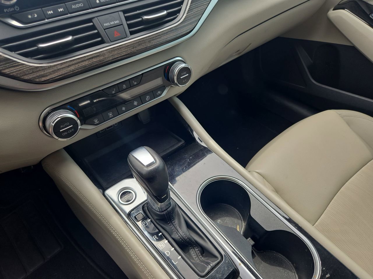 Used 2020 Nissan Altima 2.5 Platinum image 16