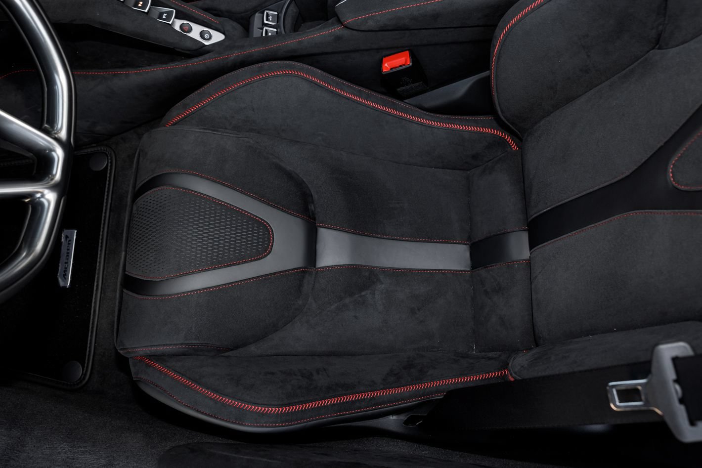 Used 2027 McLaren 750S Spider RWD image 52