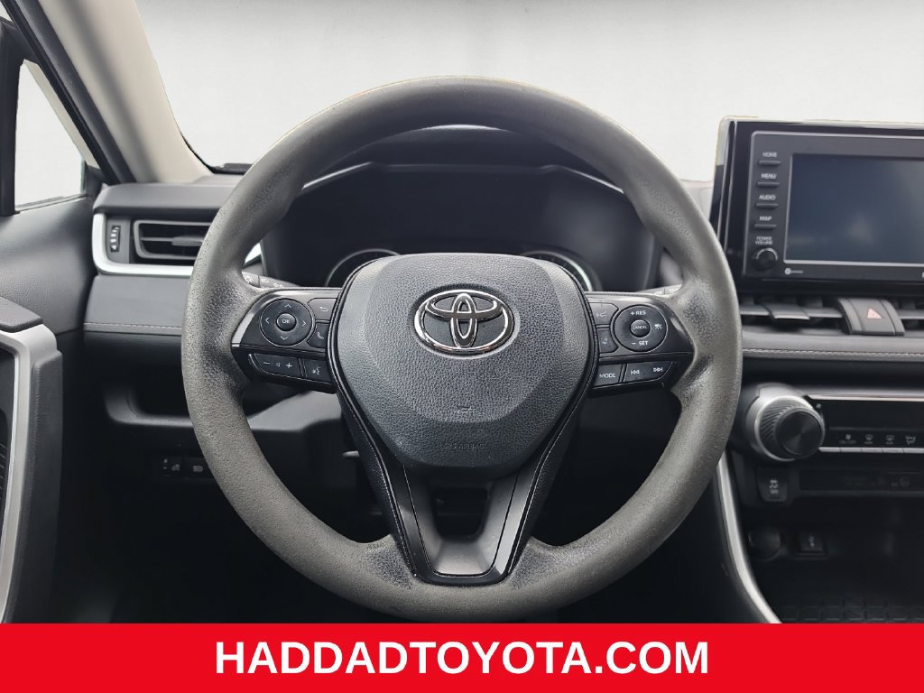 Used 2021 Toyota RAV4 LE AWD/4WD image 13