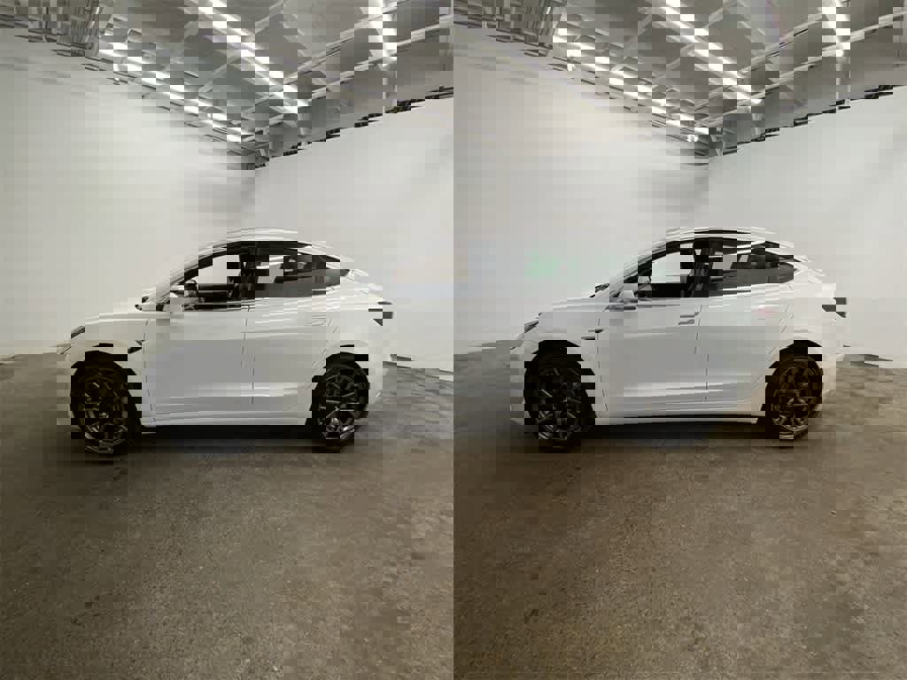 Used 2018 Tesla Model 3 Long Range image 3