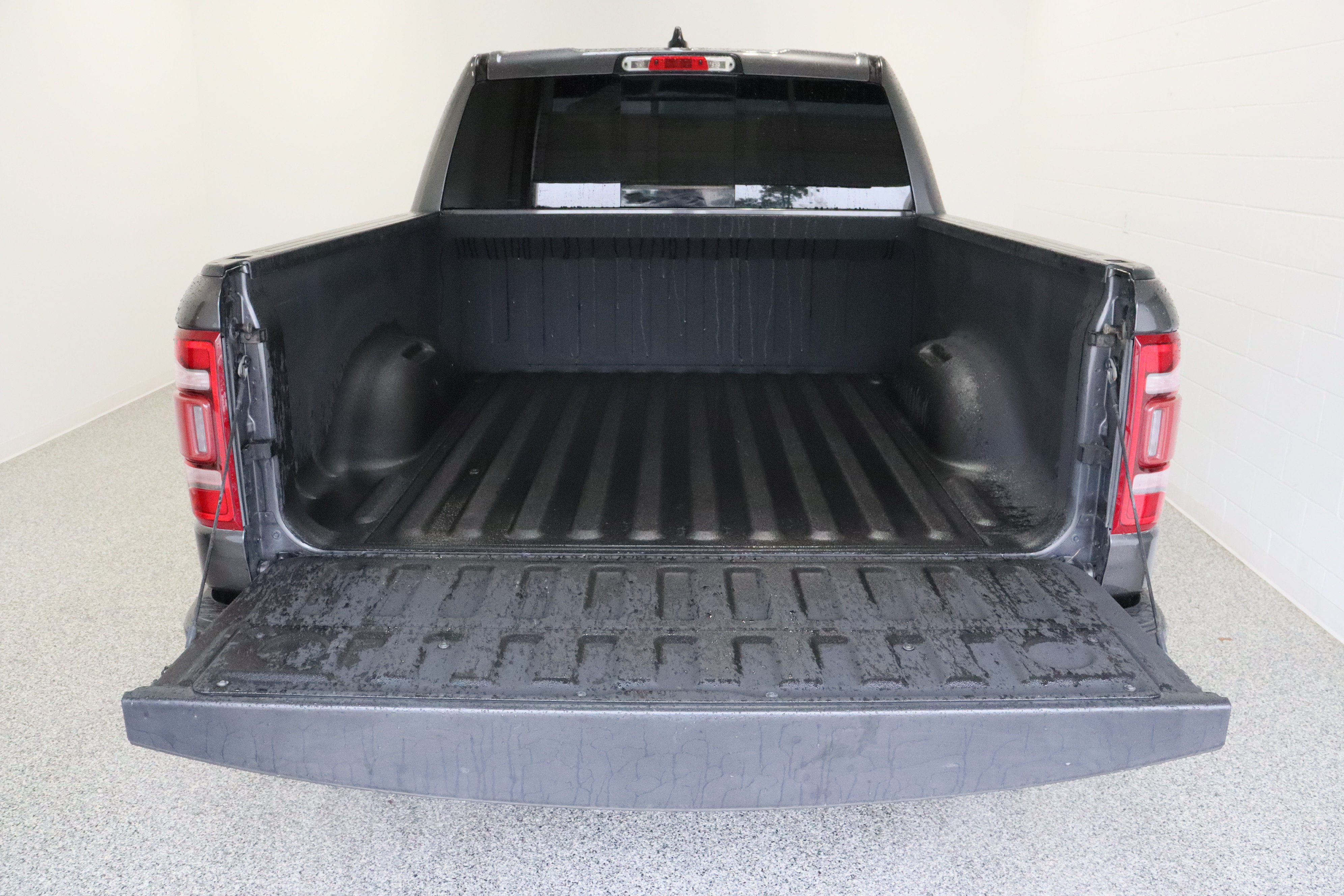 Used 2020 RAM 1500 Laramie w/ Sport Appearance Package RWD image 32