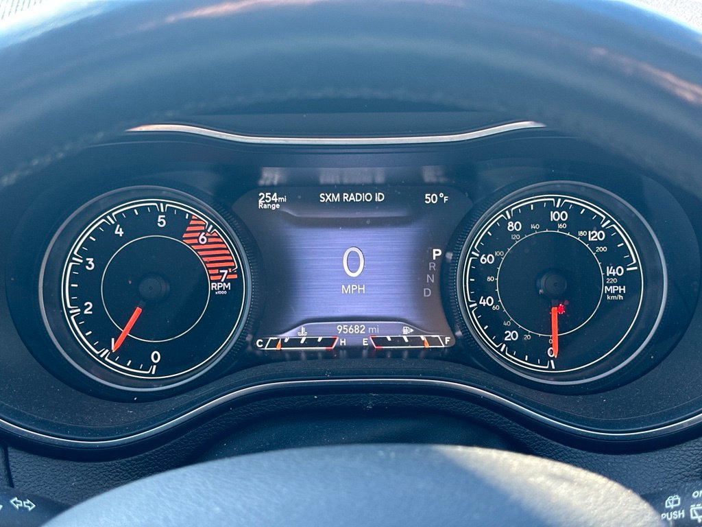 Used 2019 Jeep Cherokee Limited AWD/4WD image 27