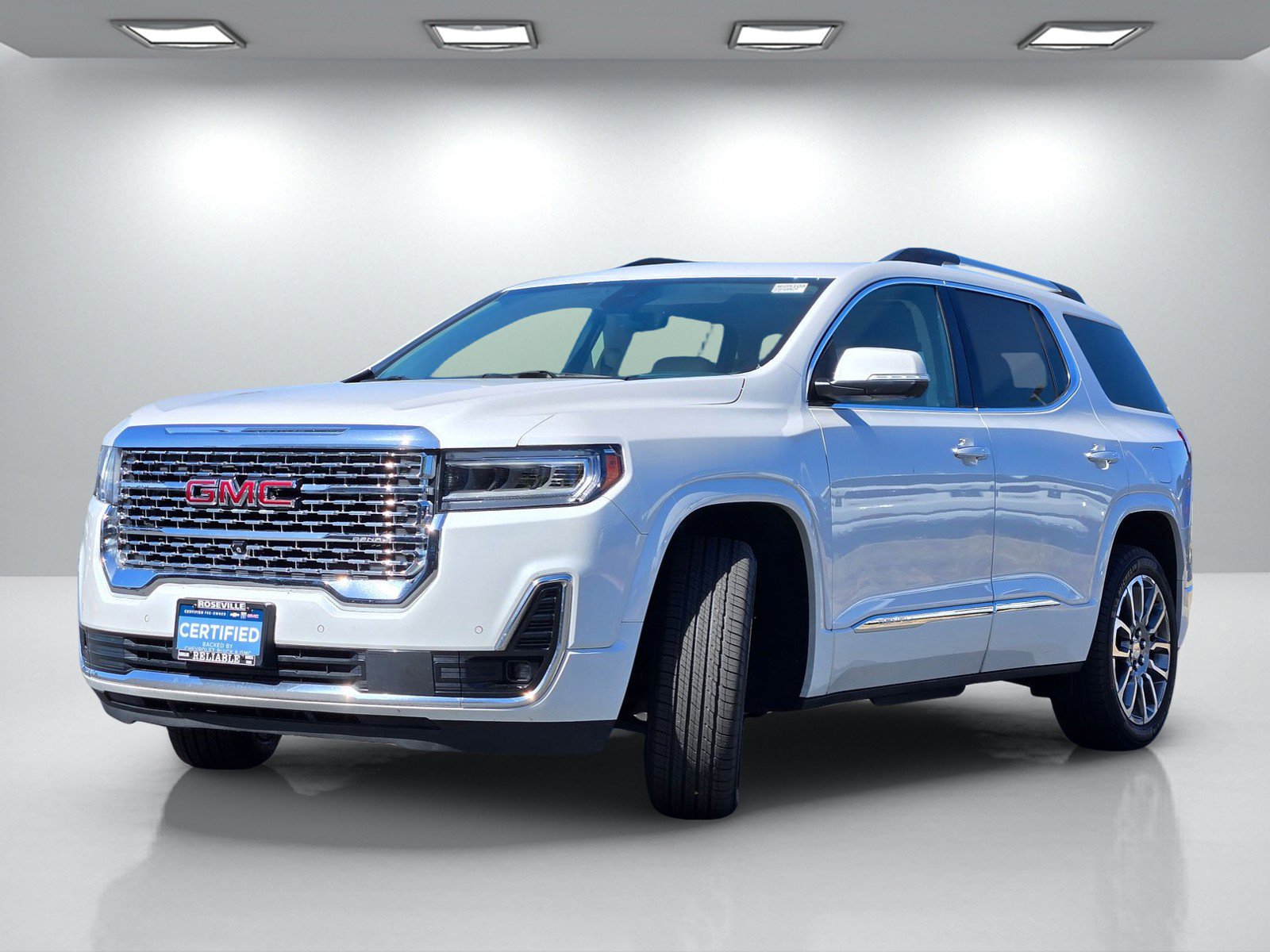 Certified 2023 GMC Acadia Denali w/ Denali Ultimate Package AWD/4WD image 8