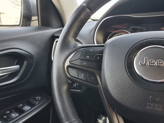 Certified 2020 Jeep Cherokee Trailhawk w/ Cold Weather Group image 12