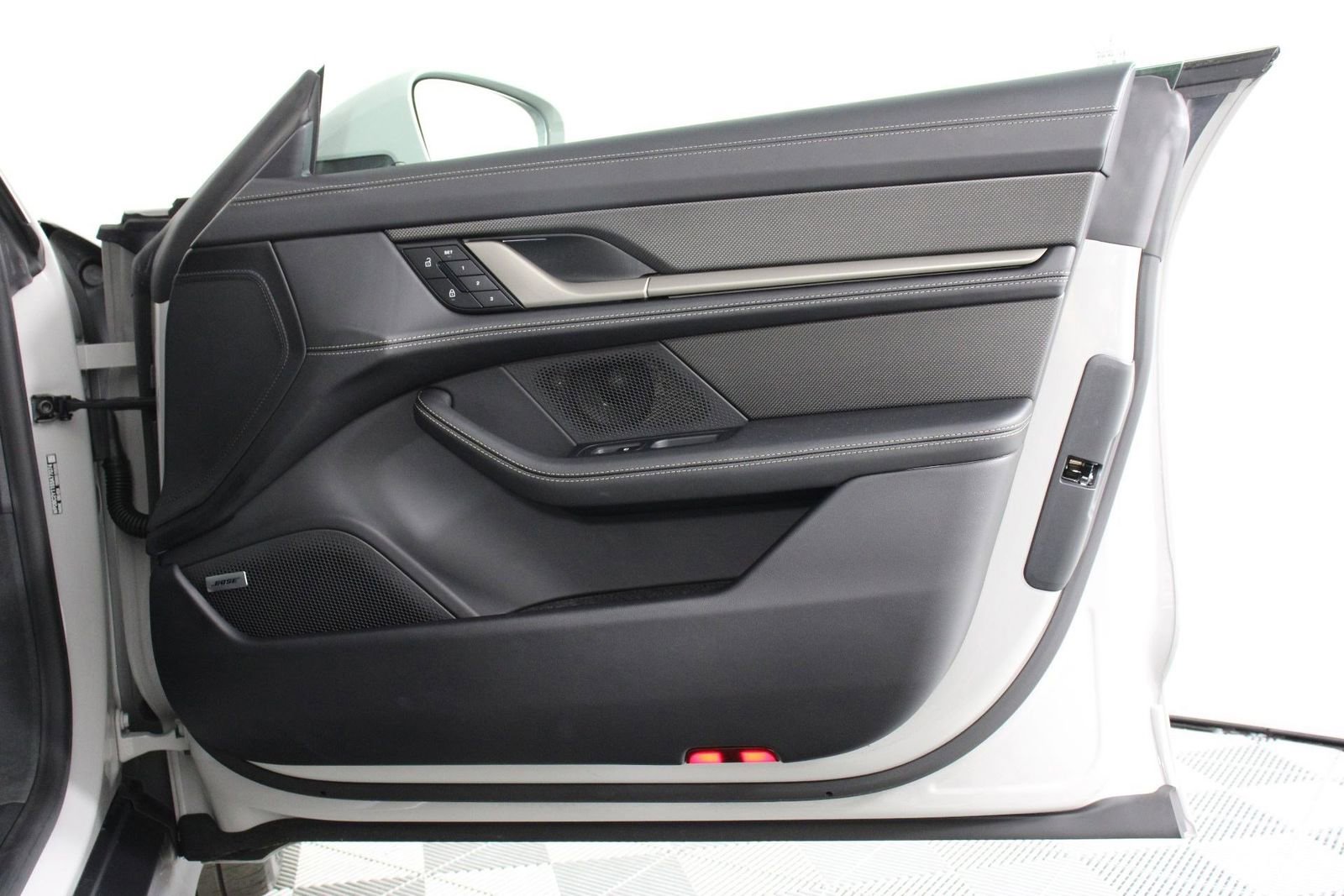 Certified 2025 Porsche Taycan Turbo S image 23
