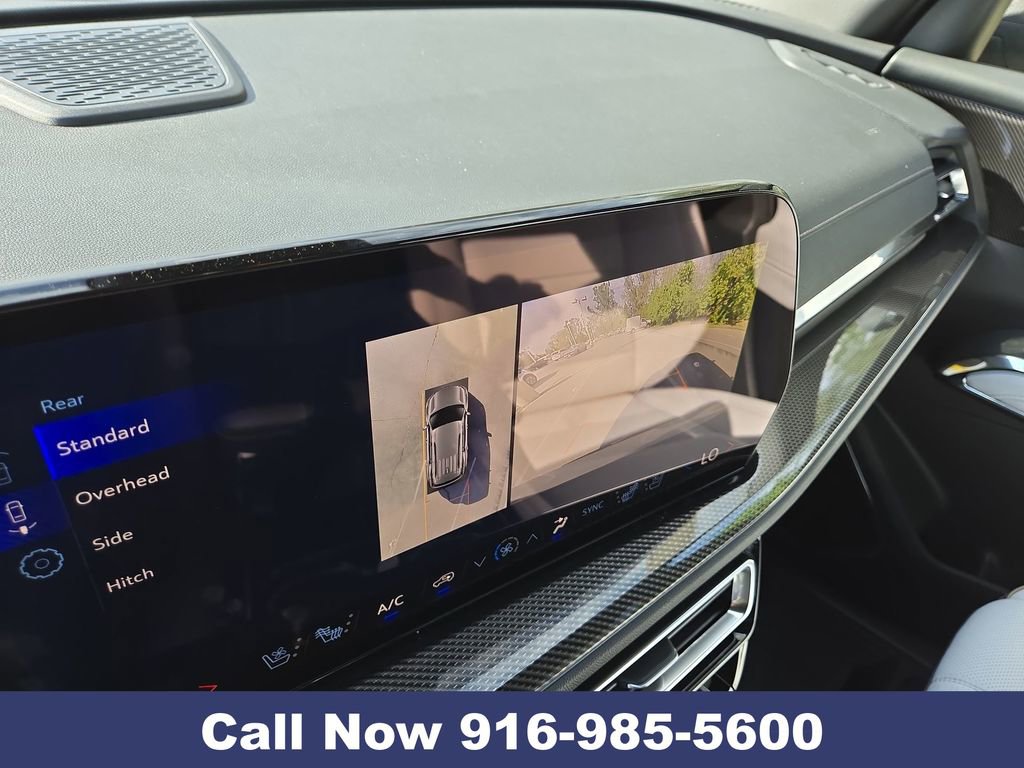 New 2026 Chevrolet Traverse High Country w/ LPO, Floor Liner Package image 19