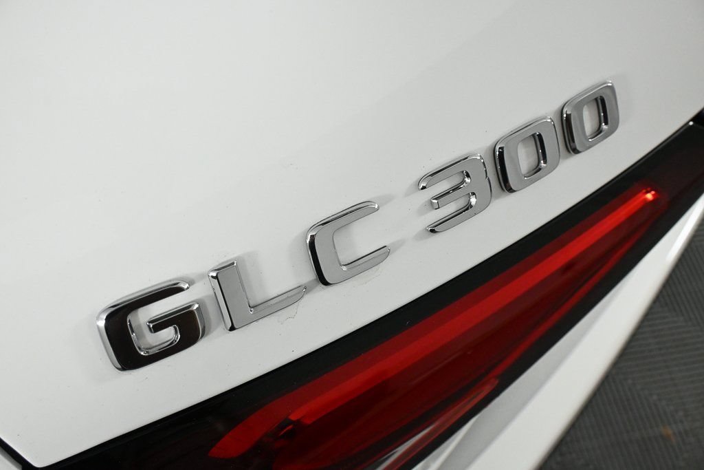 New 2025 Mercedes-Benz GLC 300 4MATIC image 23