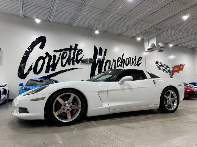Used 2005 Chevrolet Corvette Coupe w/ Preferred Equipment Group RWD image 16