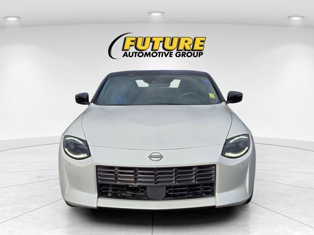 Used 2024 Nissan Z Performance w/ Floor Mat Package RWD image 2