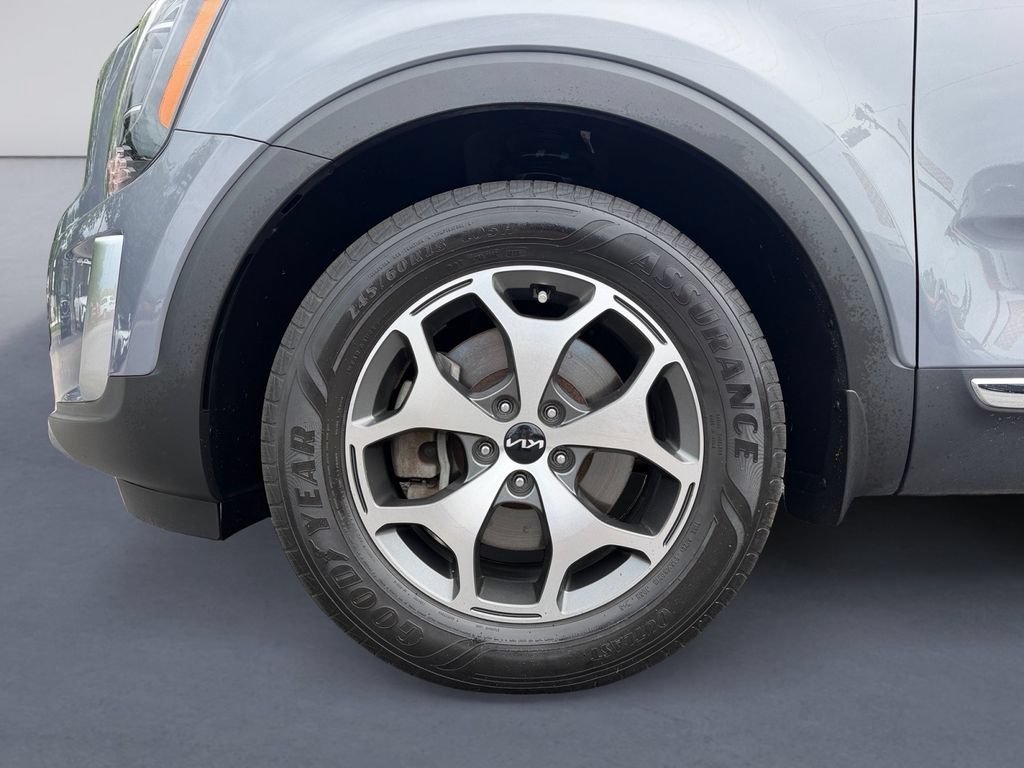Used 2022 Kia Telluride EX FWD image 9