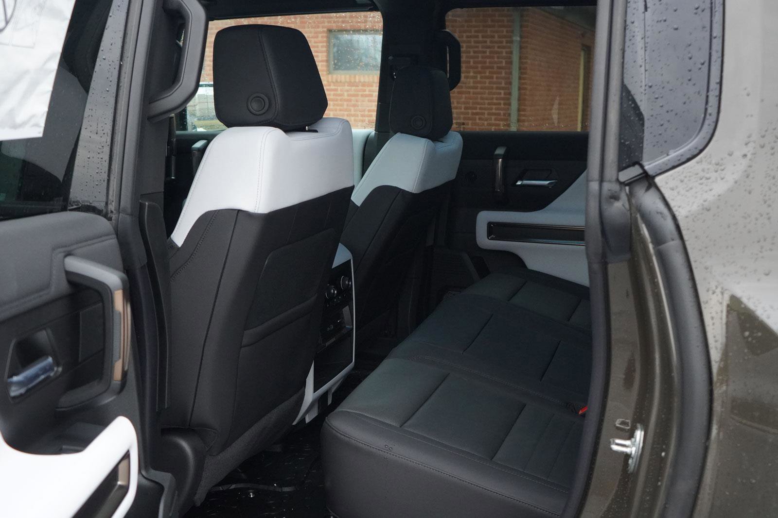 New 2024 GMC Hummer EV 2X w/ Extreme Off-Road Package image 29
