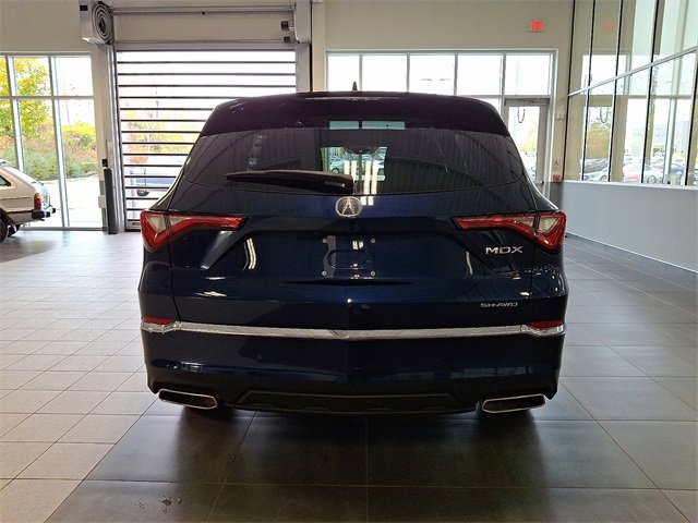 Used 2023 Acura MDX SH-AWD w/ Technology Package image 5