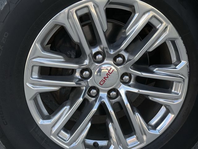 Used 2021 GMC Yukon XL SLT image 11