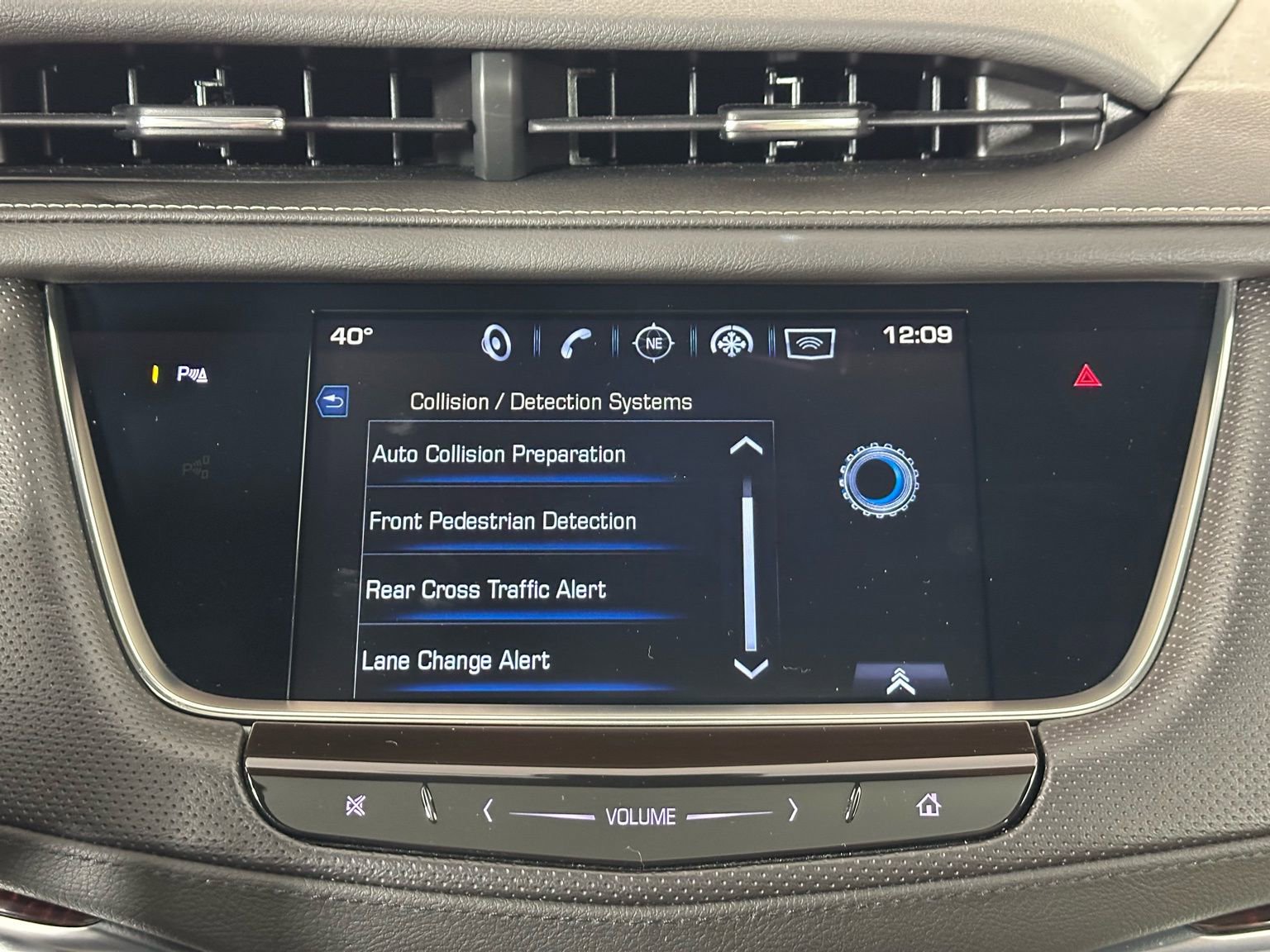 Used 2017 Cadillac XT5 Luxury w/ Driver Awareness Package image 29