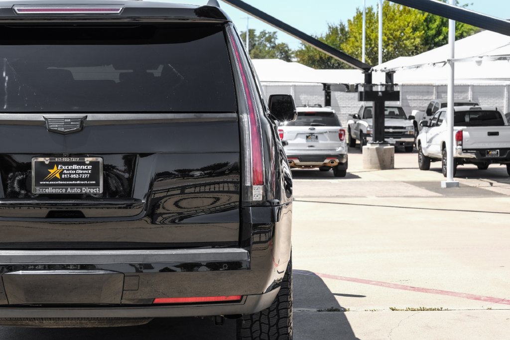 Used 2020 Cadillac Escalade 2WD image 55