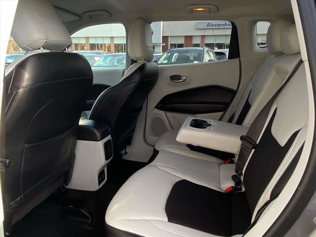 Used 2017 Jeep Compass Latitude w/ Popular Equipment Group image 19