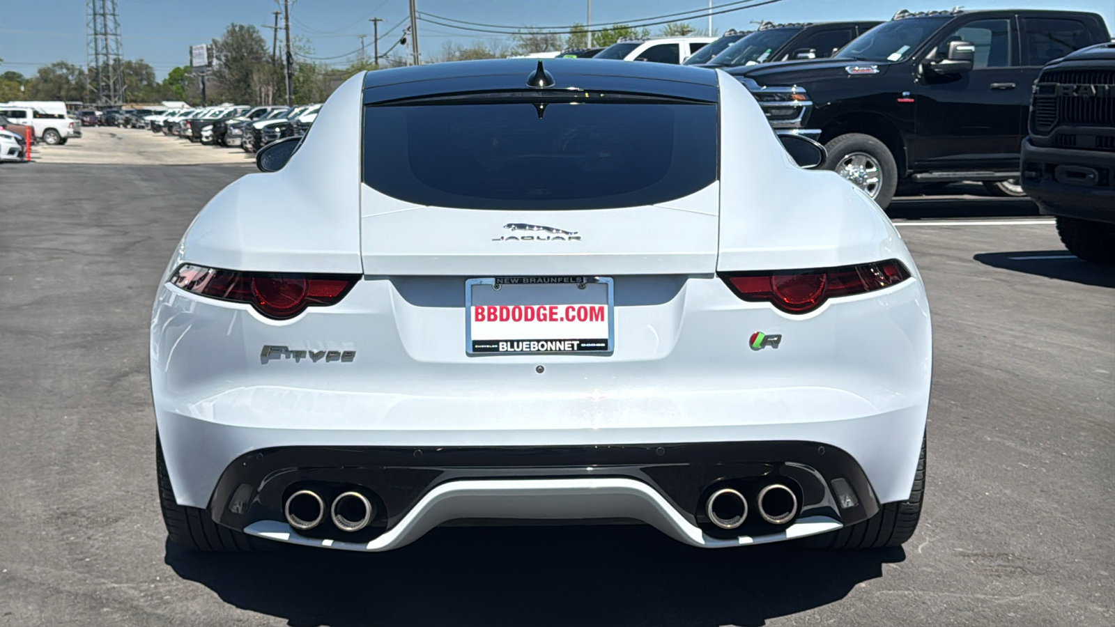 Used 2020 Jaguar F-TYPE R image 6