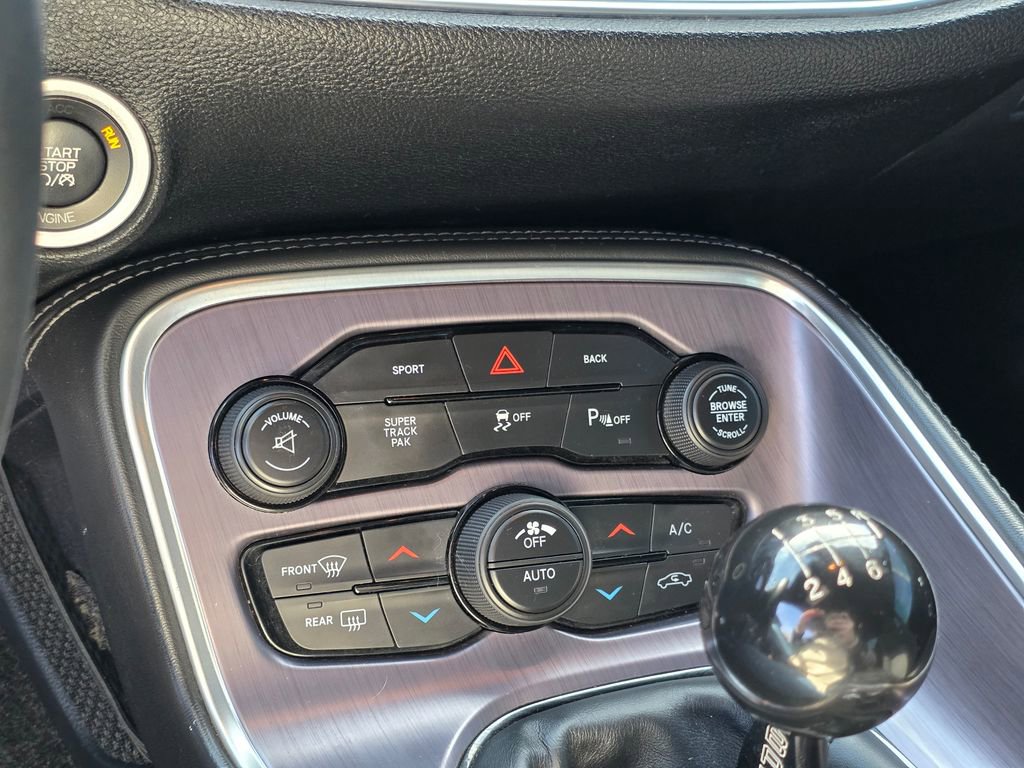 Used 2015 Dodge Challenger R/T w/ Quick Order Package 22B R/T image 22