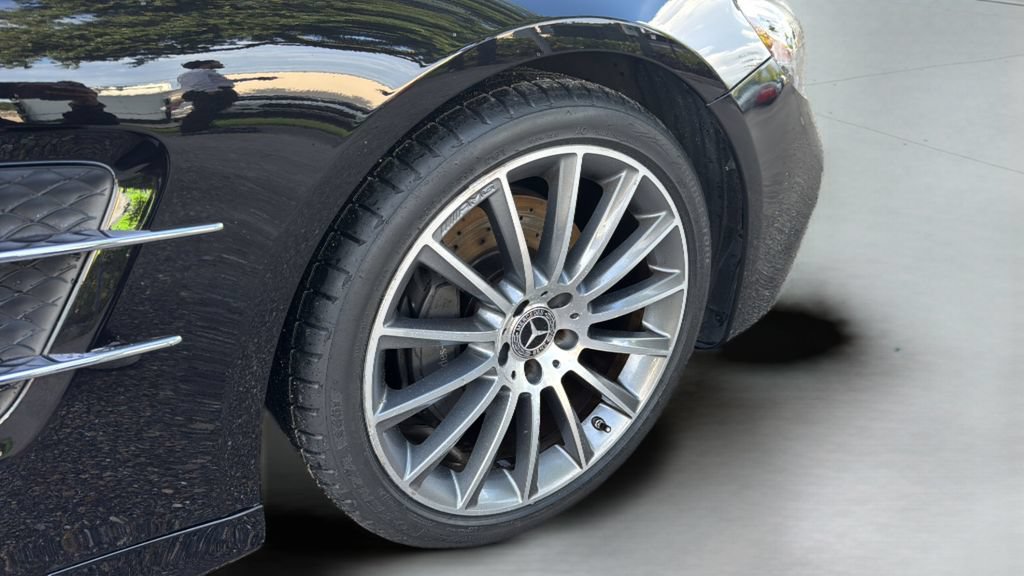 Used 2019 Mercedes-Benz SL 550 image 32