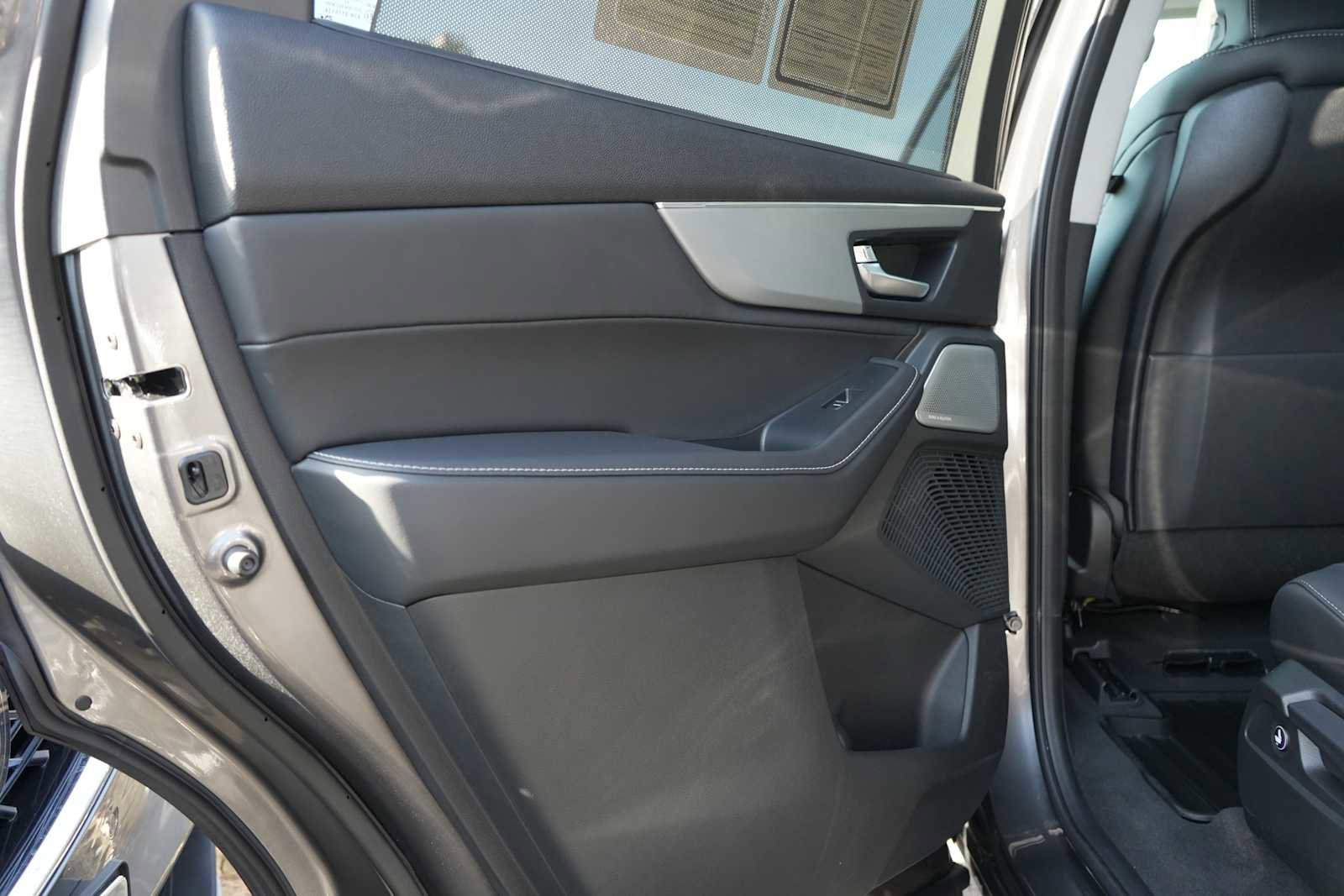 Certified 2026 Acura MDX SH-AWD w/ Technology Package image 60