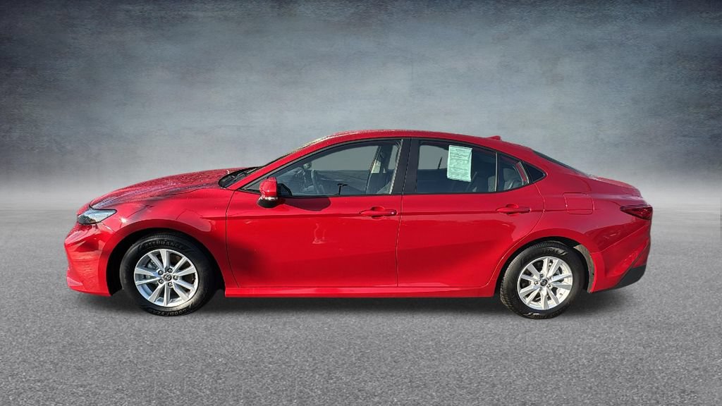 Used 2025 Toyota Camry LE FWD image 7