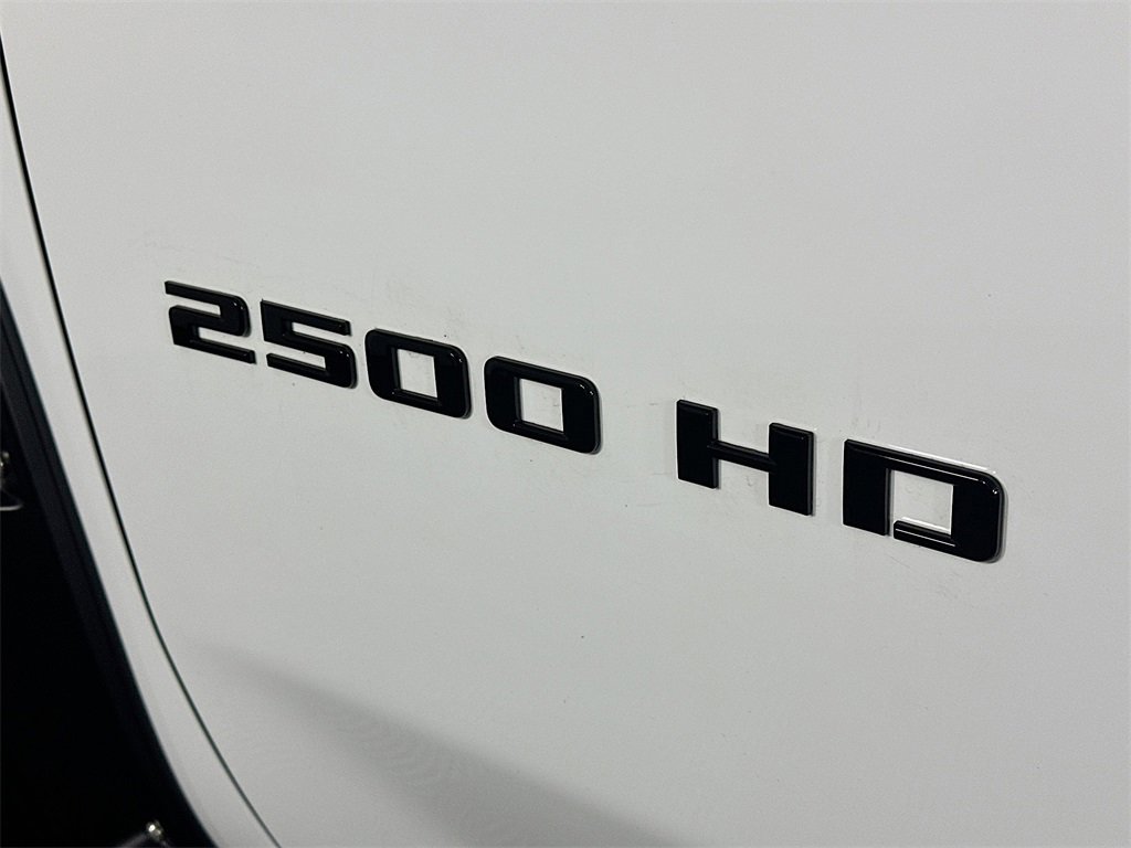 Used 2020 Chevrolet Silverado 2500 LTZ w/ LTZ Plus Package image 28