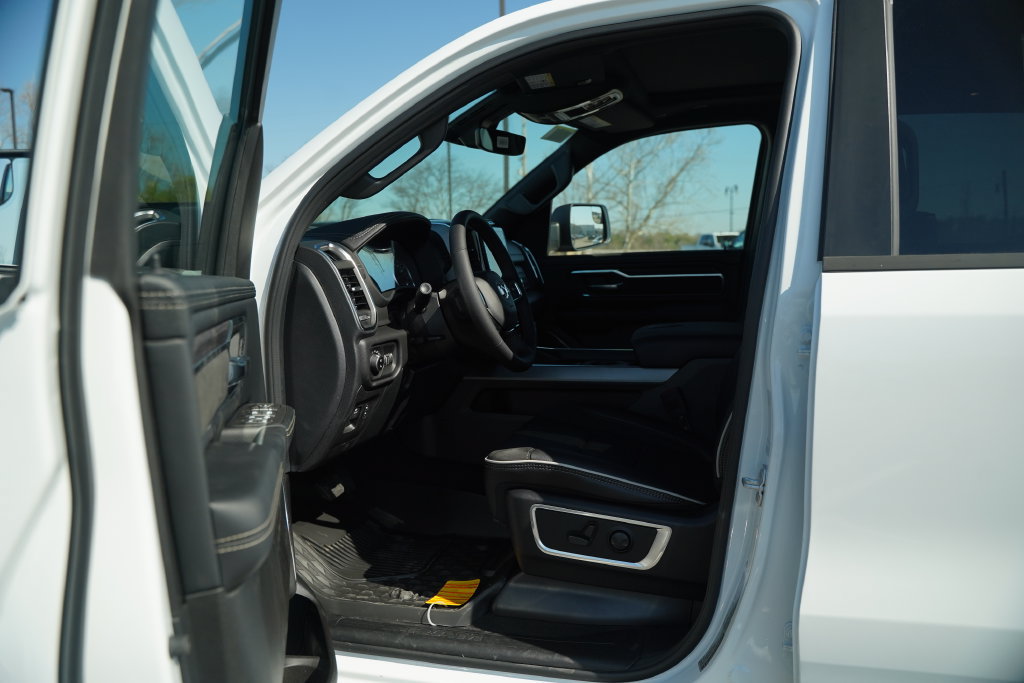 New 2026 RAM 1500 Laramie w/ Night Edition AWD/4WD image 10