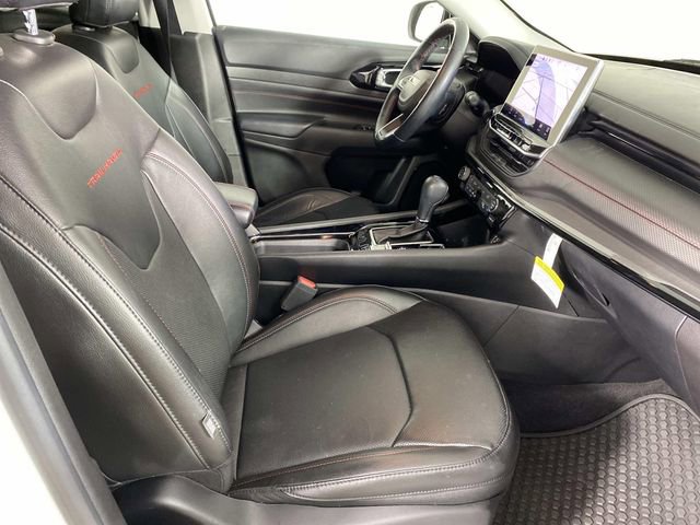 Used 2022 Jeep Compass Trailhawk w/ Trailhawk Elite Group image 11