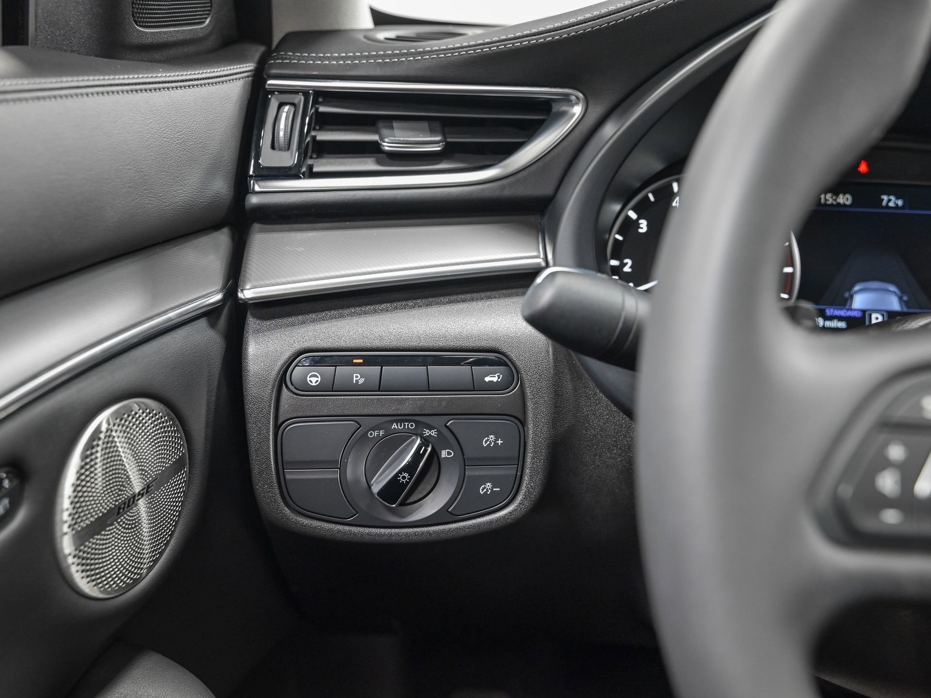 Used 2025 INFINITI QX50 Luxe image 18