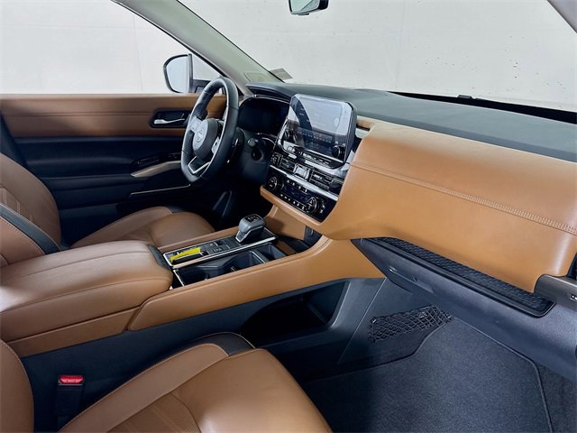 Certified 2023 Nissan Pathfinder Platinum image 26