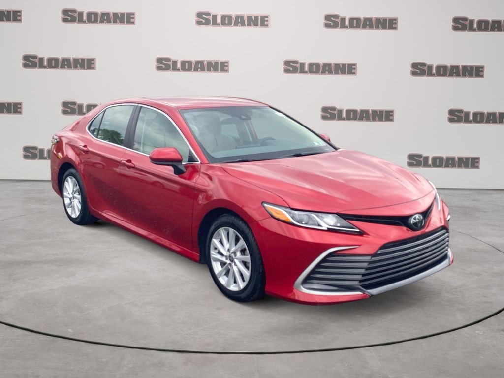 Used 2023 Toyota Camry LE FWD image 7