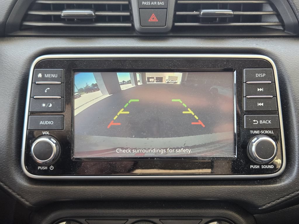 Used 2022 Nissan Versa S FWD image 17