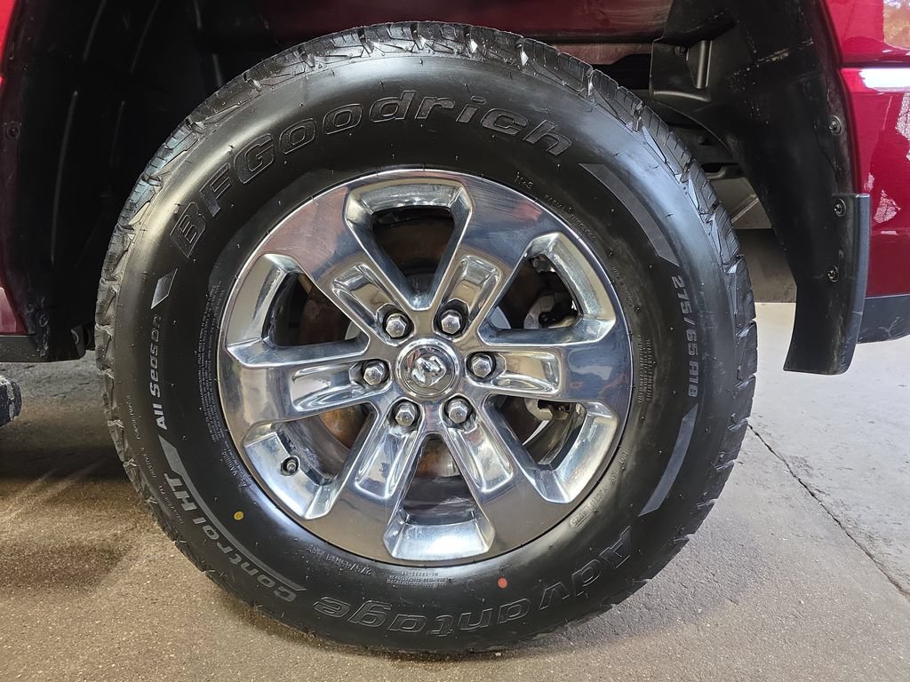 Used 2023 RAM 1500 Laramie AWD/4WD image 32