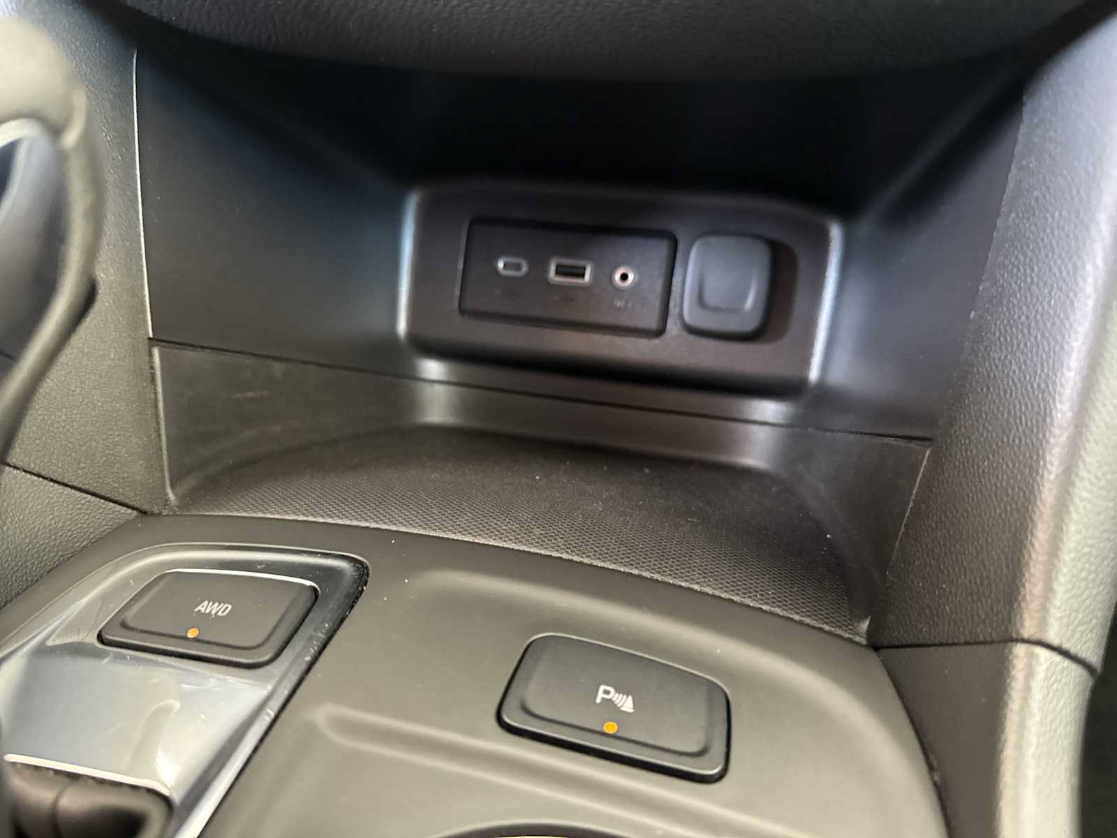 Certified 2024 Chevrolet Equinox LT AWD/4WD image 34