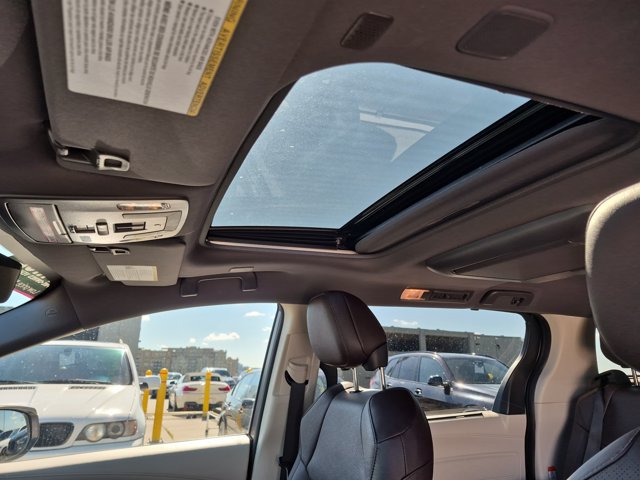 Used 2024 Toyota Sienna Platinum AWD/4WD image 16