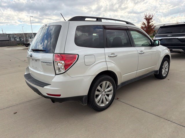 Used 2012 Subaru Forester 2.5X Limited AWD/4WD image 6