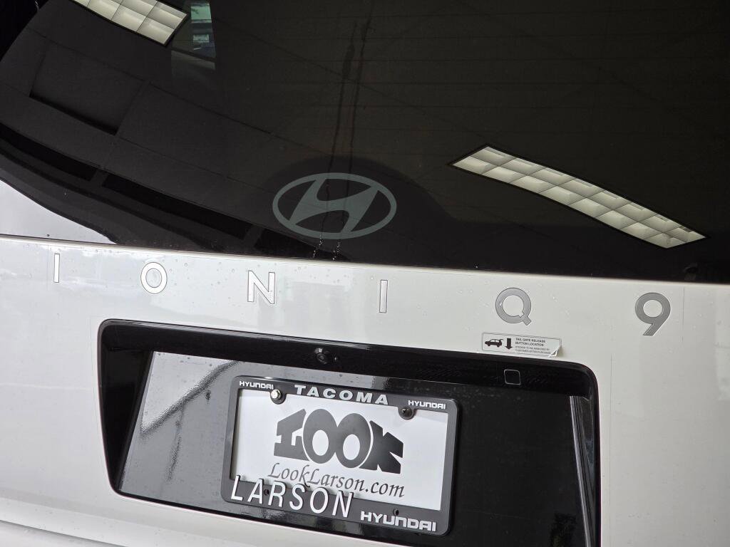 New 2026 Hyundai Ioniq 9 SEL image 15