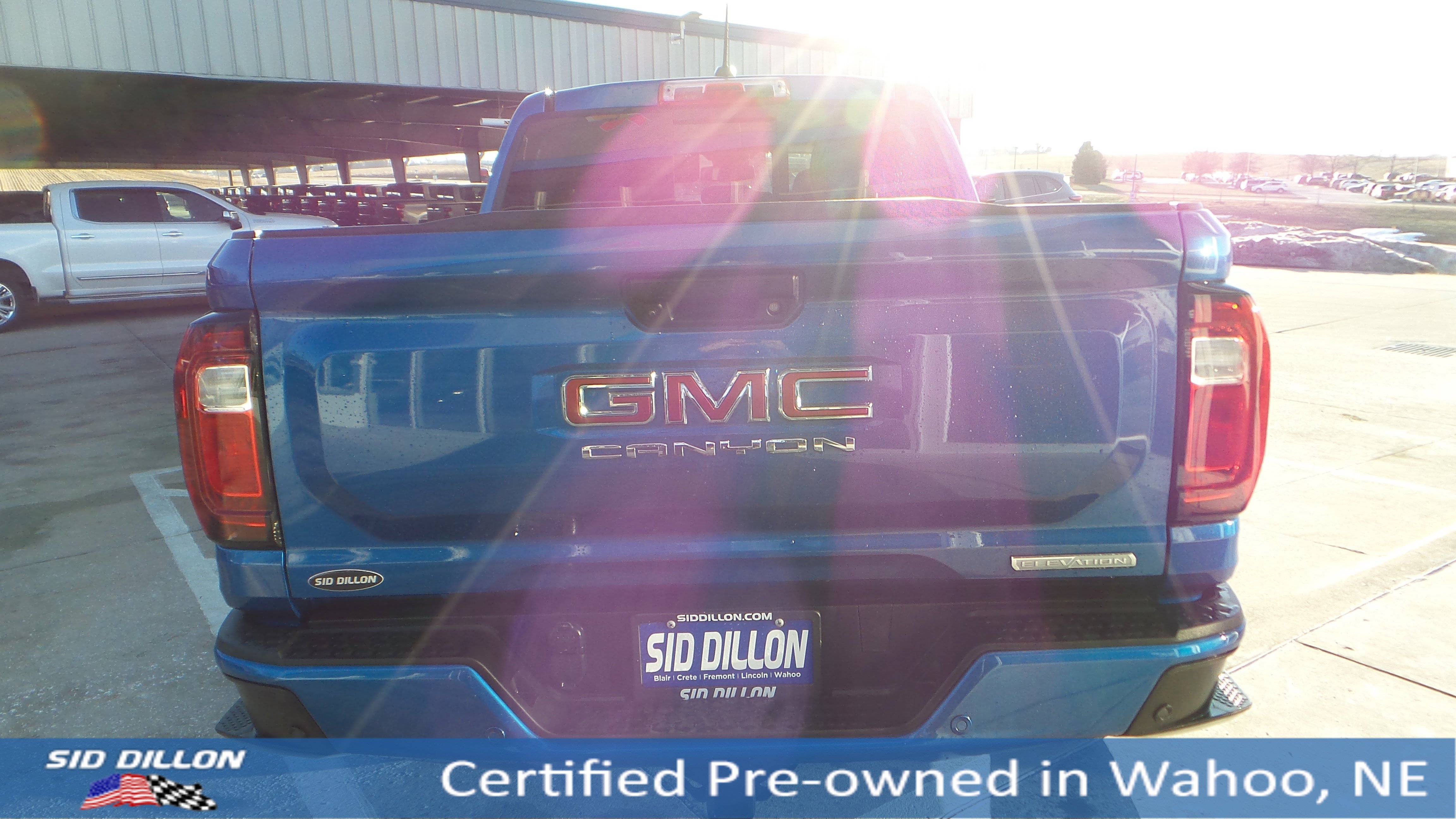 Used 2024 GMC Canyon Elevation w/ Elevation Premium Package image 4