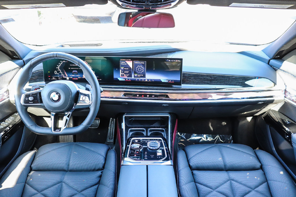 Certified 2026 BMW 740i RWD image 12