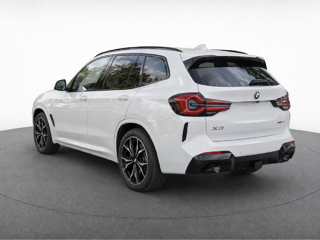 Used 2024 BMW X3 xDrive30i w/ Premium Package AWD/4WD image 4