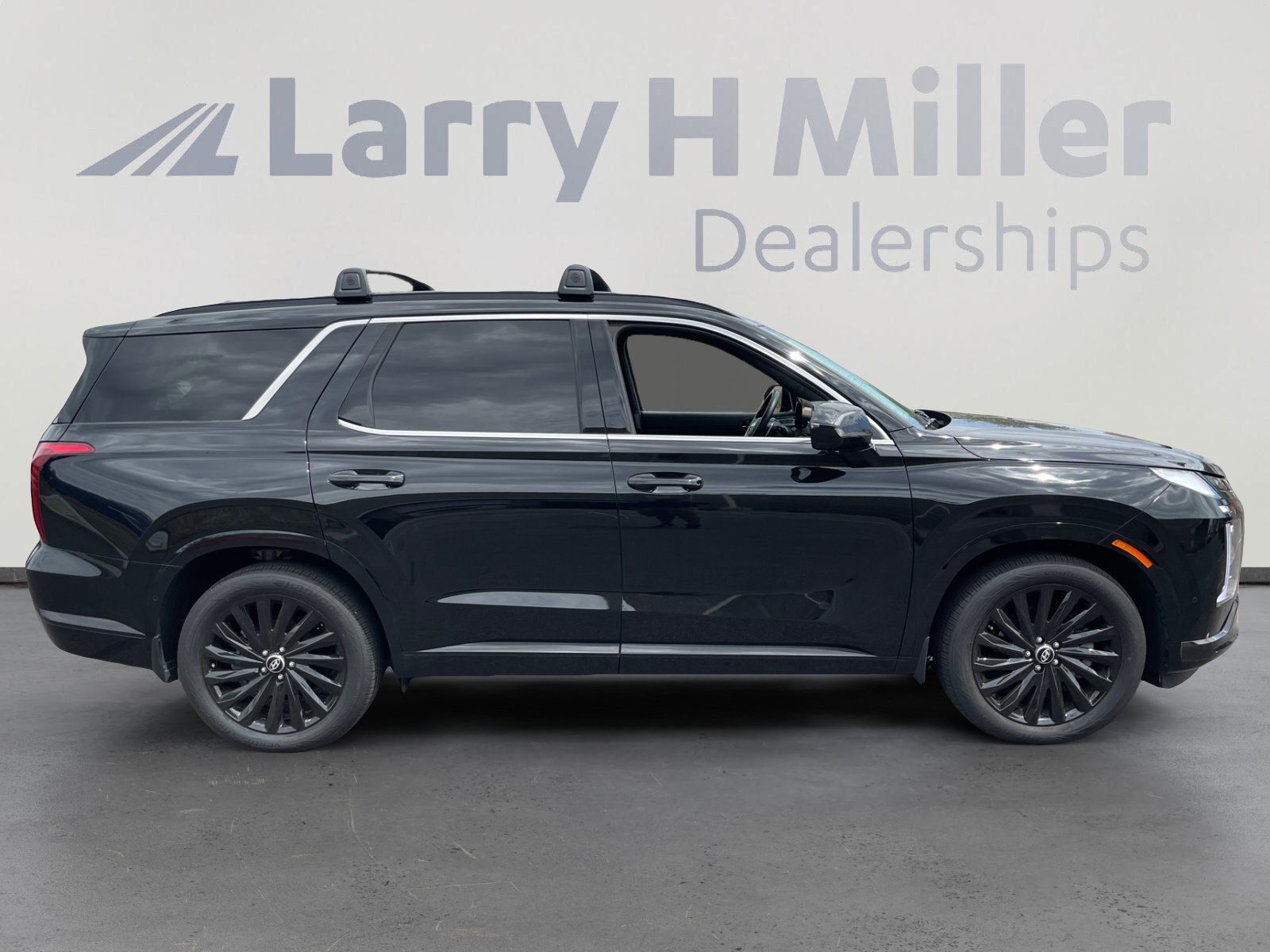 Used 2025 Hyundai Palisade Calligraphy AWD/4WD image 6