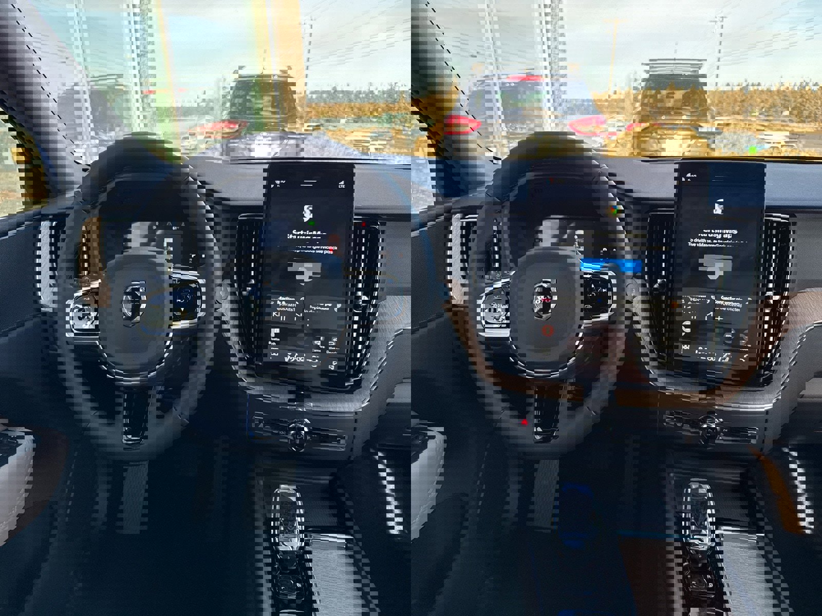 New 2026 Volvo XC60 B5 Plus w/ Protection Package Premier image 18