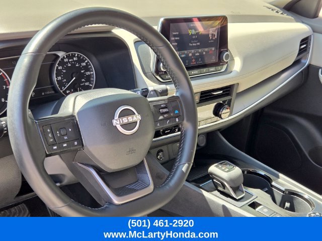 Used 2025 Nissan Rogue SV AWD/4WD image 8