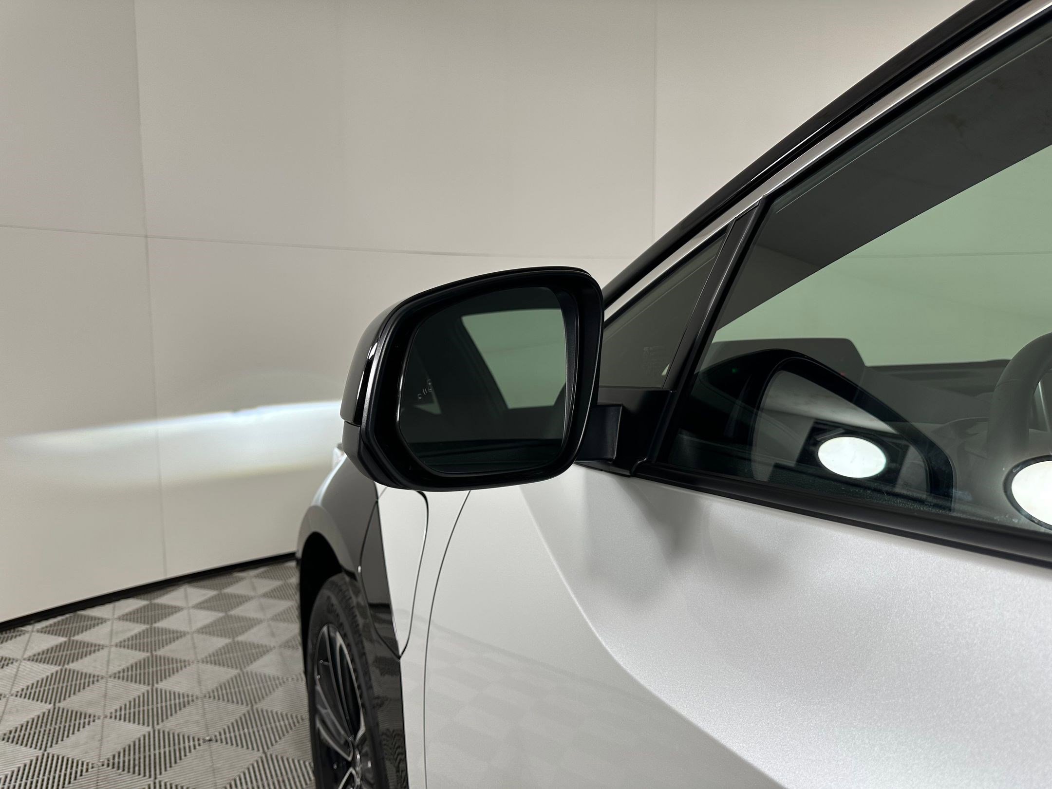 Used 2025 Toyota bZ4X AWD image 20