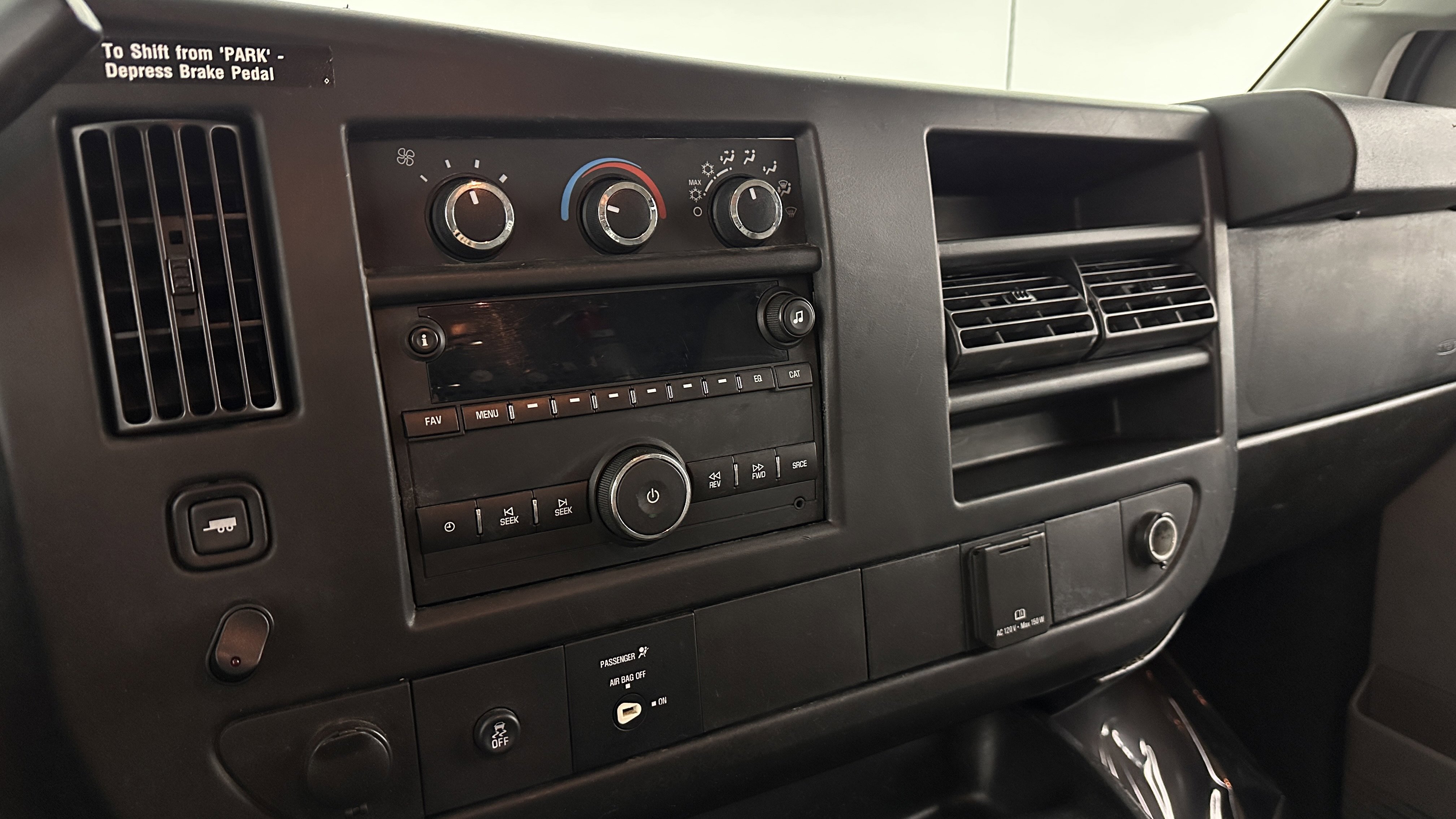 Used 2016 GMC Savana 2500 image 12