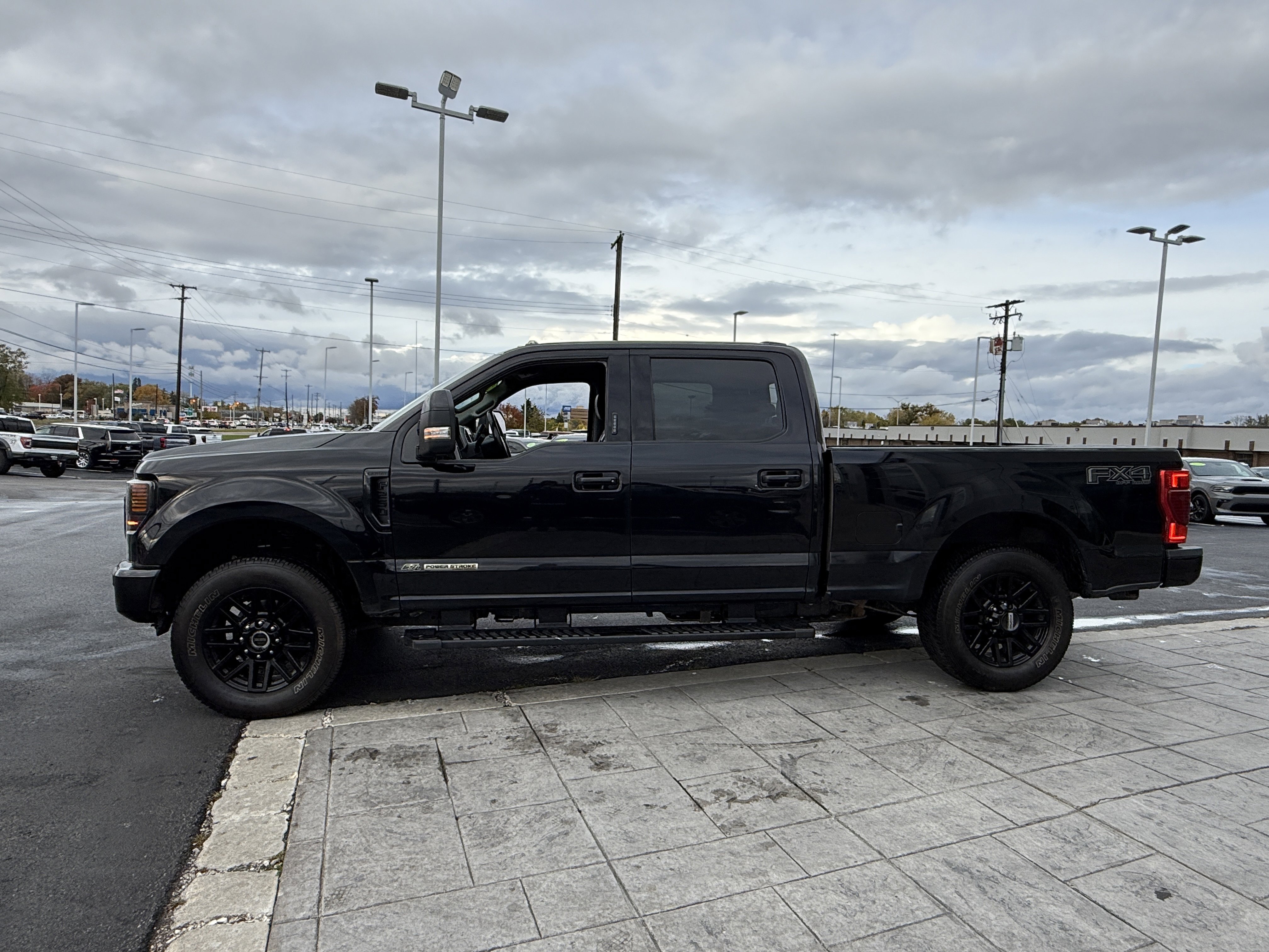 Used 2021 Ford F250 Lariat image 3